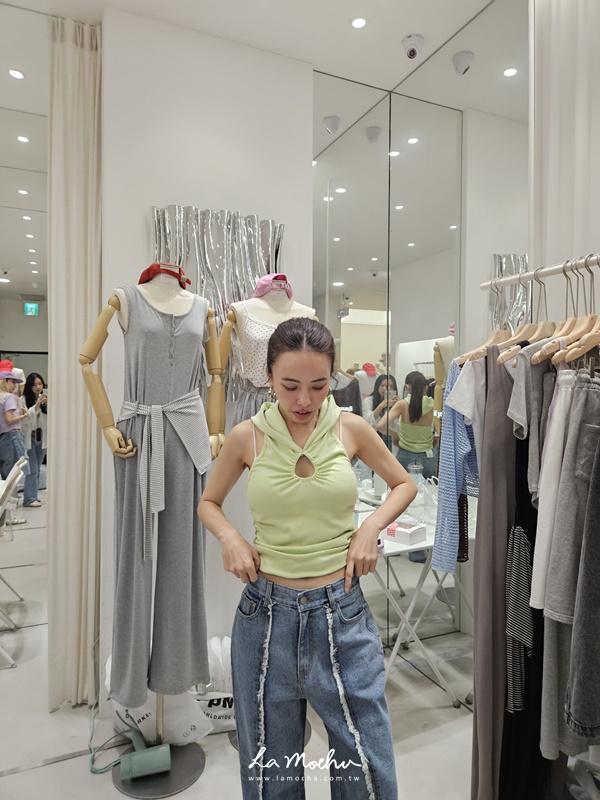 (限量)毛邊造型牛仔長褲